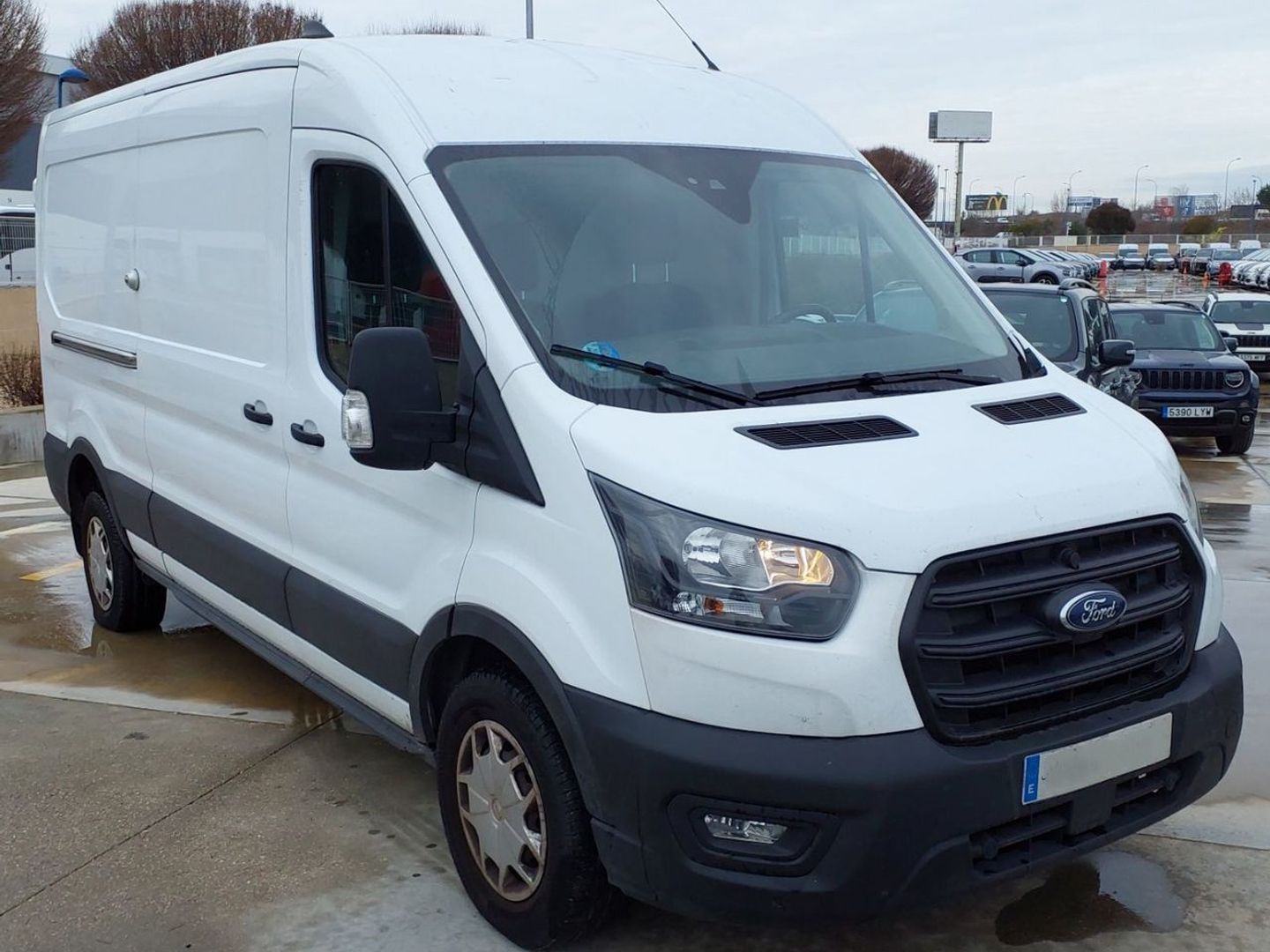 Ford Transit Furgon 350 L2H2 Trend FWD 96 kW (130 CV) Blanco Industrial