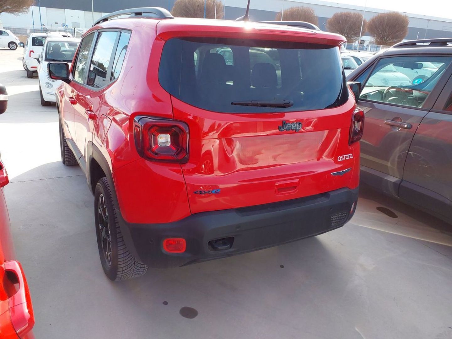 Jeep Renegade 1.3 PHEV Trailhawk AWD AT 177 kW (240 CV)