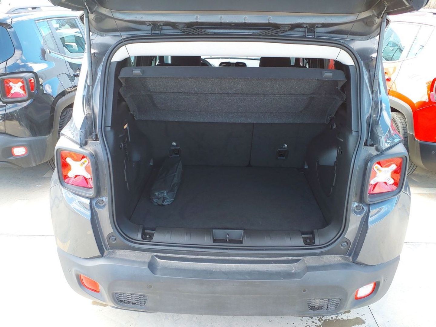 Jeep Renegade 1.0G Night Eagle II 4x2 88 kW (120 CV)