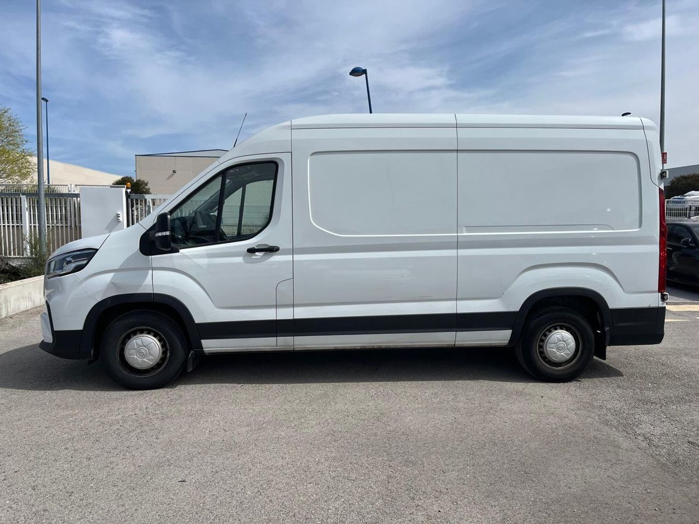 MAXUS Deliver 9 Furgón 2.0D L3H2 110 kW (150 CV)