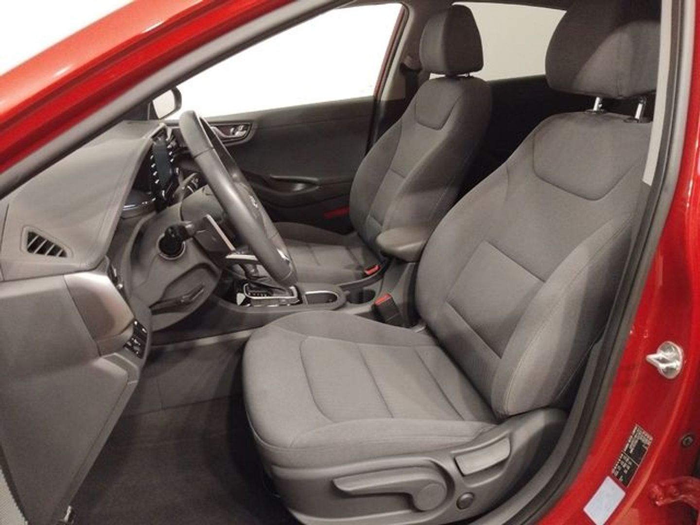 Hyundai Ioniq 1.6 GDI HEV Klass DCT 104 kW (141 CV)