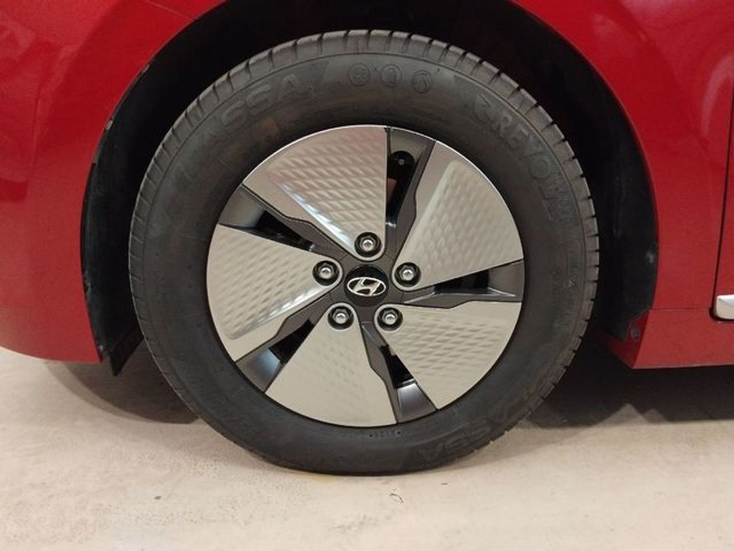 Hyundai Ioniq 1.6 GDI HEV Klass DCT 104 kW (141 CV)