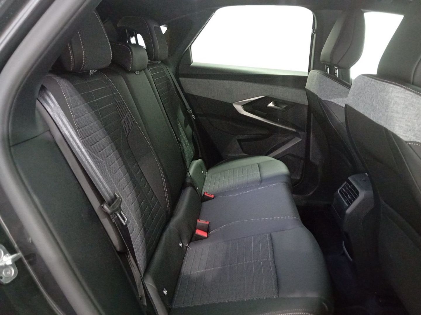 Peugeot 3008 Allure Hybrid eDCS6 100 kW (136 CV)
