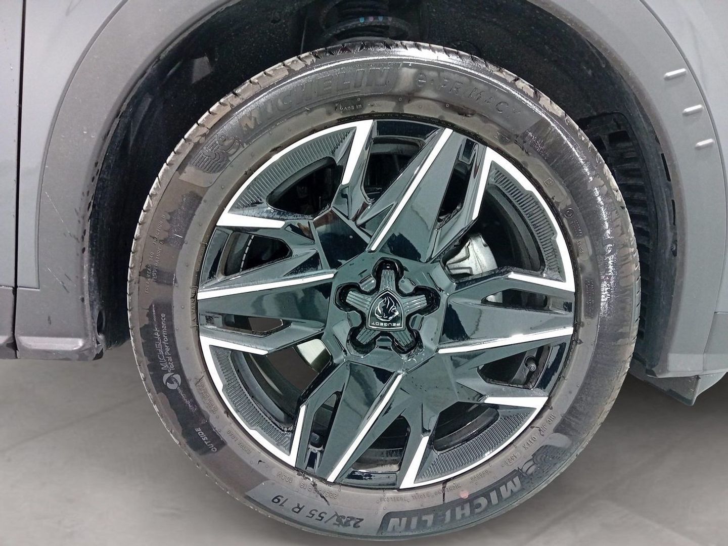 Peugeot 3008 Allure Hybrid eDCS6 100 kW (136 CV)