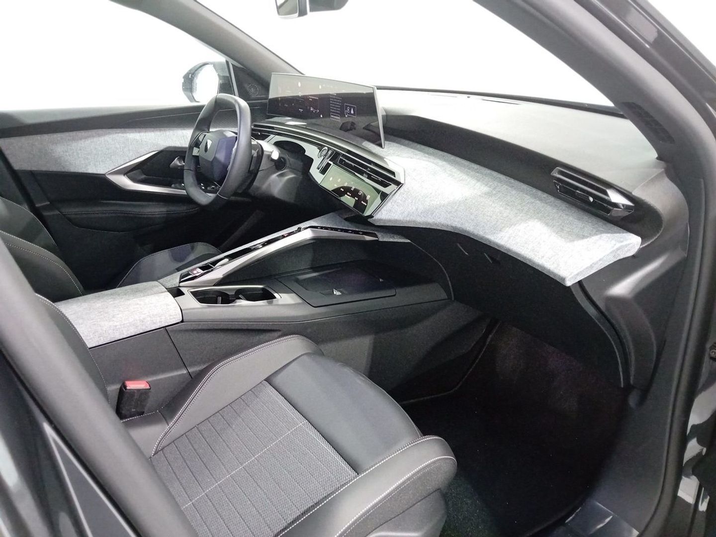 Peugeot 3008 Allure Hybrid eDCS6 100 kW (136 CV)