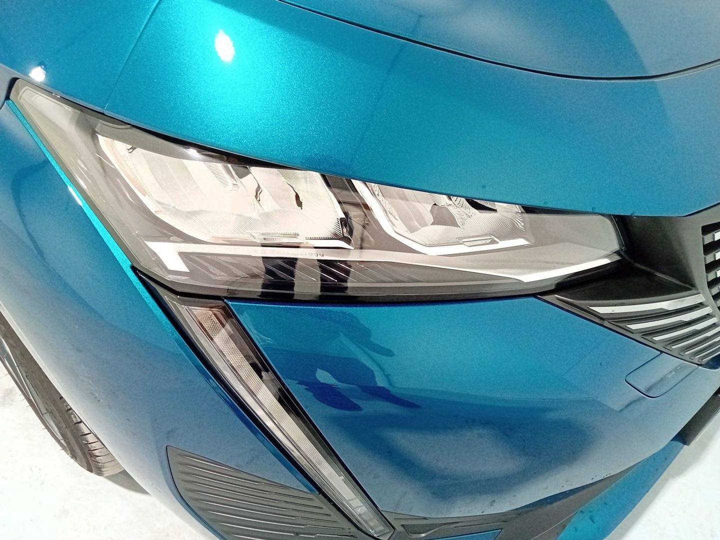 Peugeot 308 Hybrid Allure eEAT8 132 kW (180 CV)