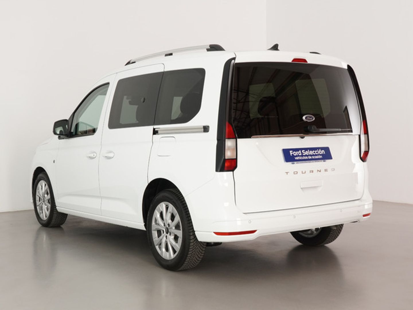 Ford Tourneo Connect 2.0 Ecoblue S&S Titanium Auto 90 kW (122 CV)