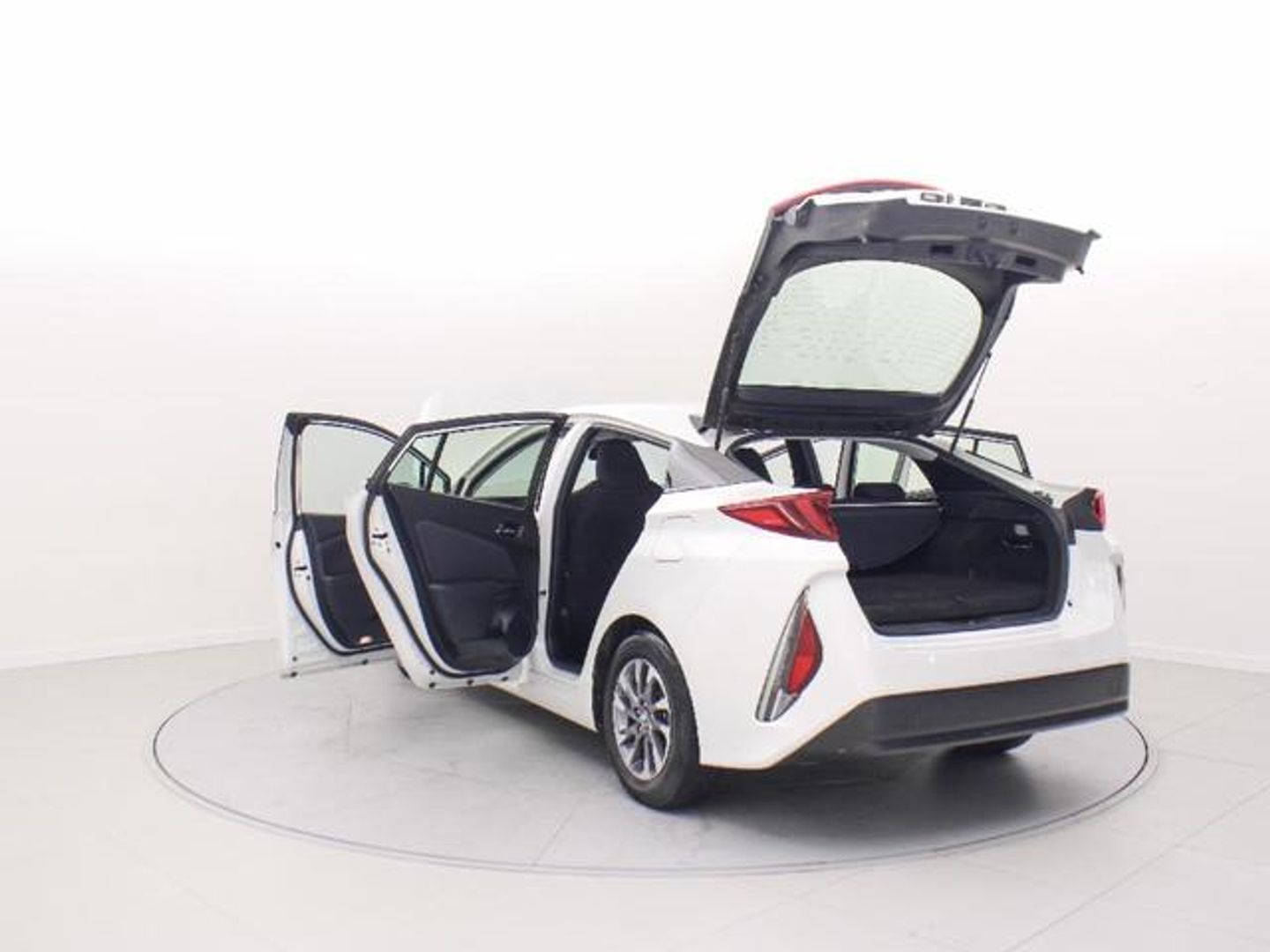 Toyota Prius 1.8 Plug-In 125PH Advance 90 kW (122 CV)