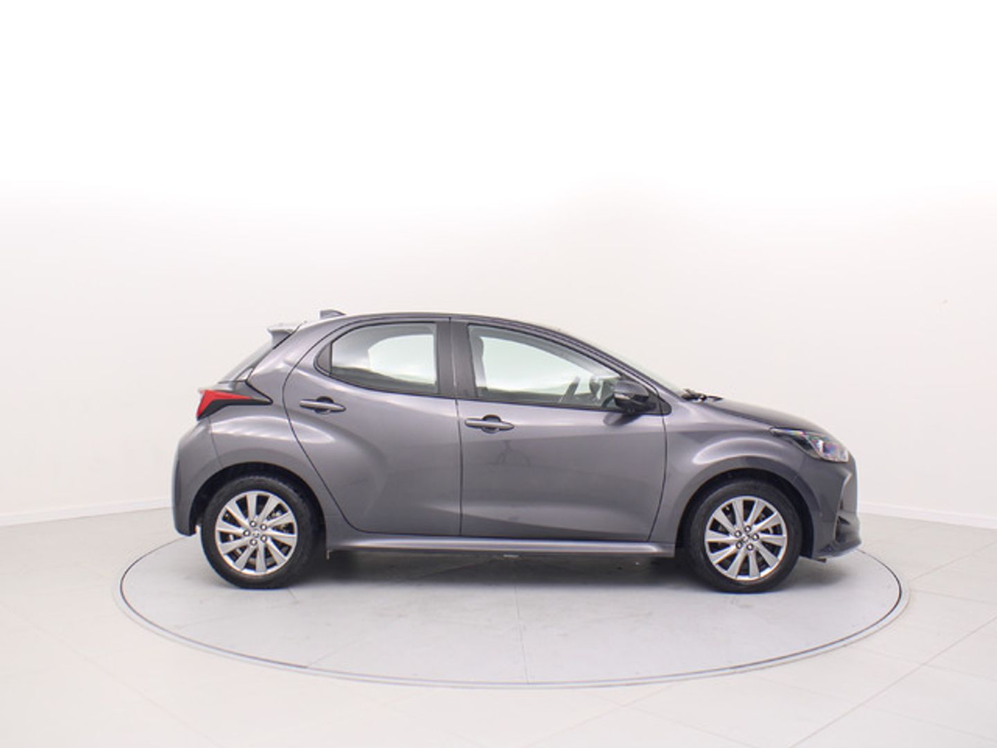 Toyota Yaris 120H Active Tech 85 kW (116 CV)