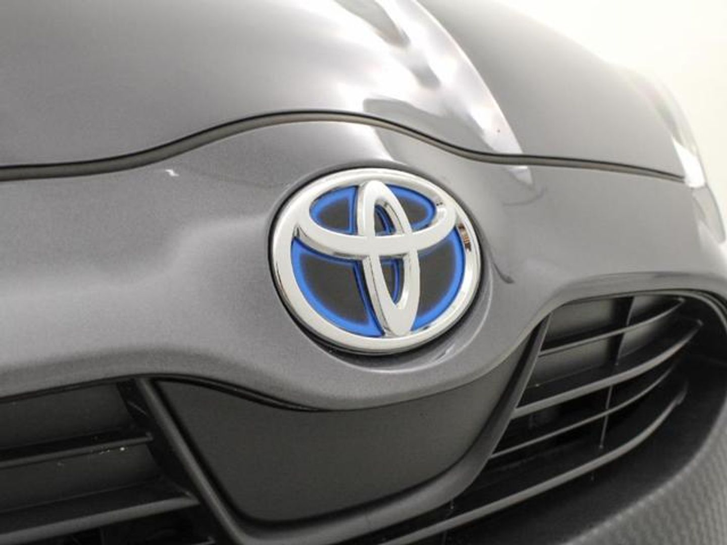 Toyota Yaris 120H Active Tech 85 kW (116 CV)