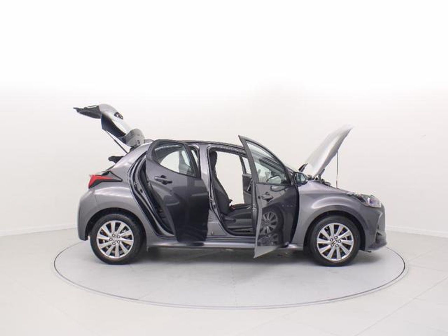 Toyota Yaris 120H Active Tech 85 kW (116 CV)