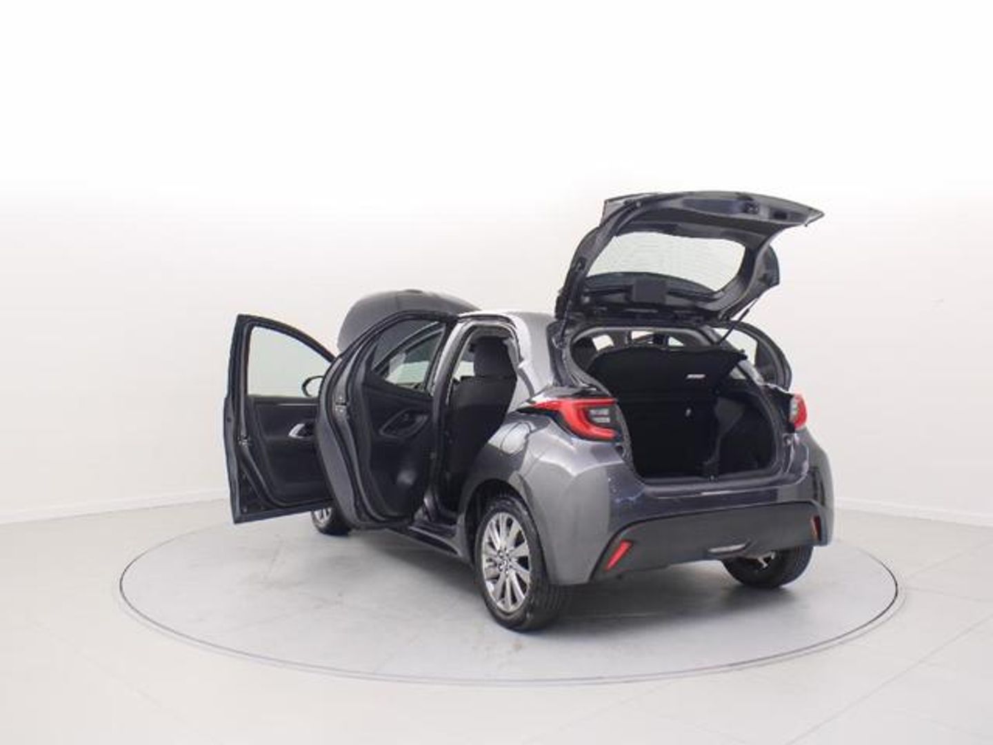 Toyota Yaris 120H Active Tech 85 kW (116 CV)