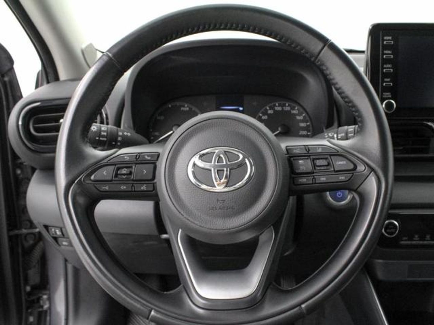 Toyota Yaris 120H Active Tech 85 kW (116 CV)