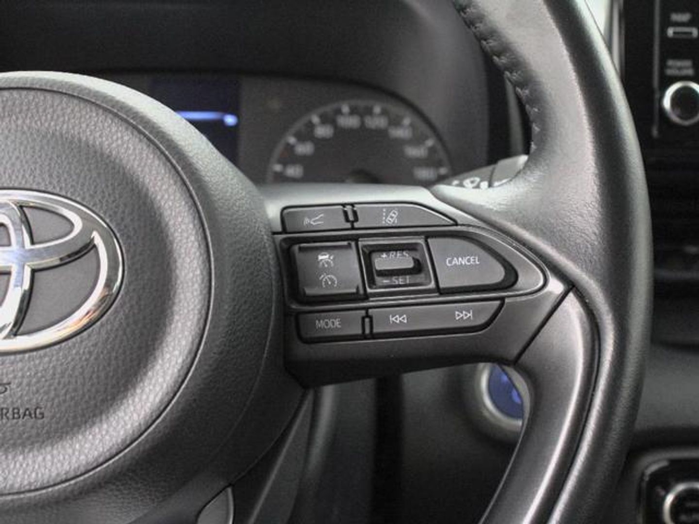 Toyota Yaris 120H Active Tech 85 kW (116 CV)