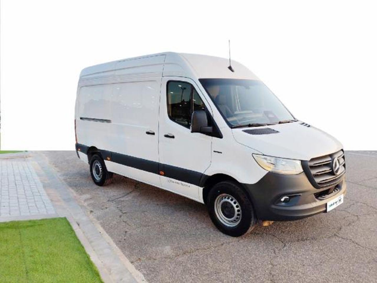 Mercedes-Benz Sprinter Furgón eSprinter 320 Pro Medio (81kWh) 150 kW (204 CV)