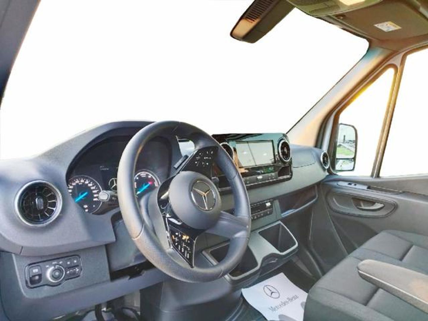 Mercedes-Benz Sprinter Furgón eSprinter 320 Pro Medio (81kWh) 150 kW (204 CV)
