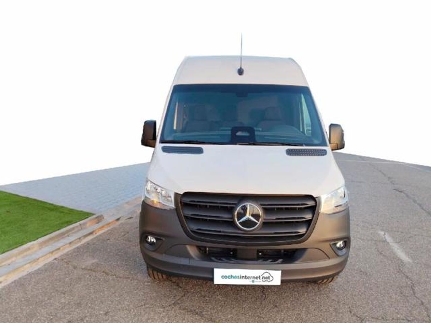 Mercedes-Benz Sprinter Furgón eSprinter 320 Pro Medio (81kWh) 150 kW (204 CV)