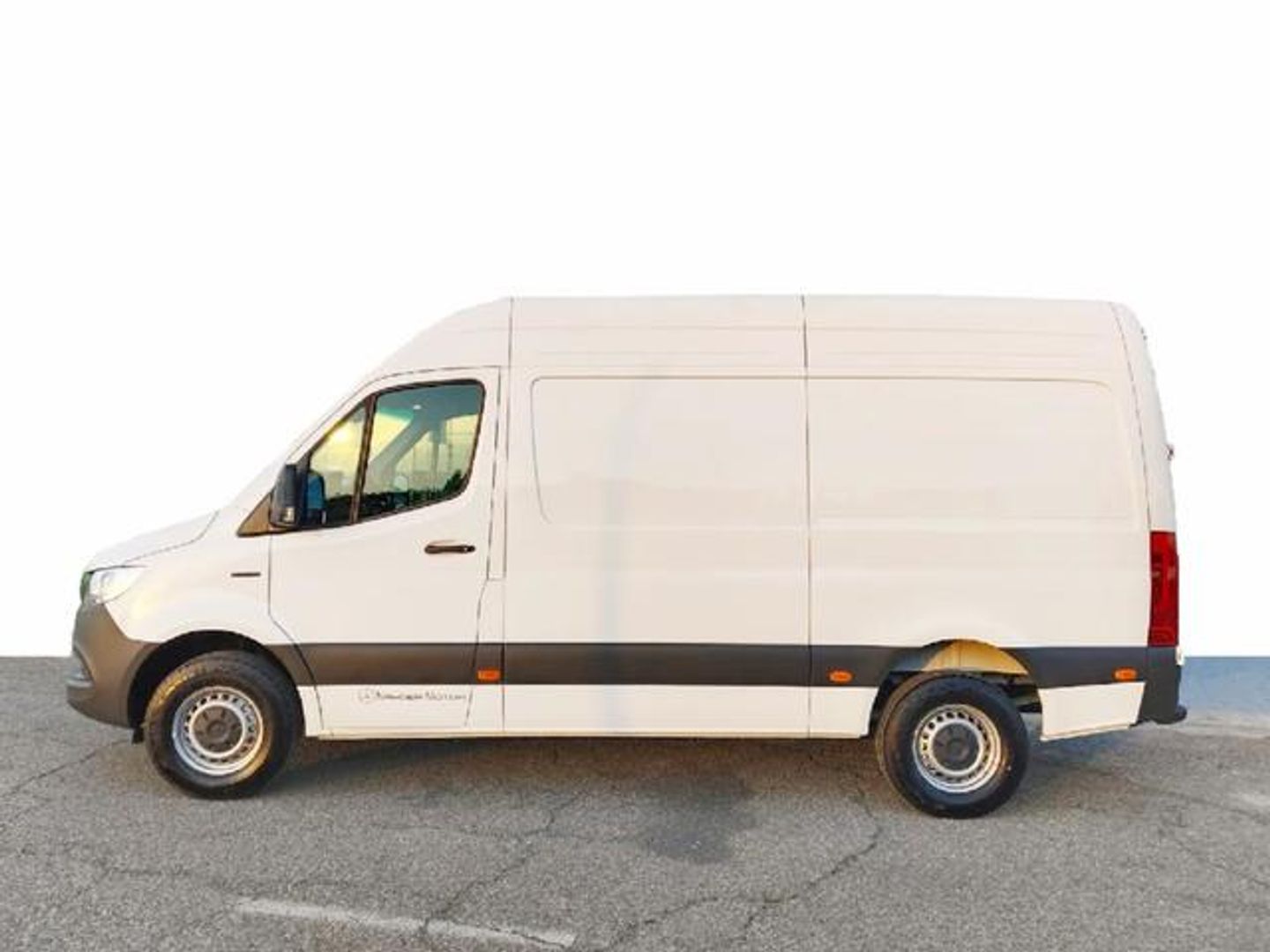 Mercedes-Benz Sprinter Furgón eSprinter 320 Pro Medio (81kWh) 150 kW (204 CV)