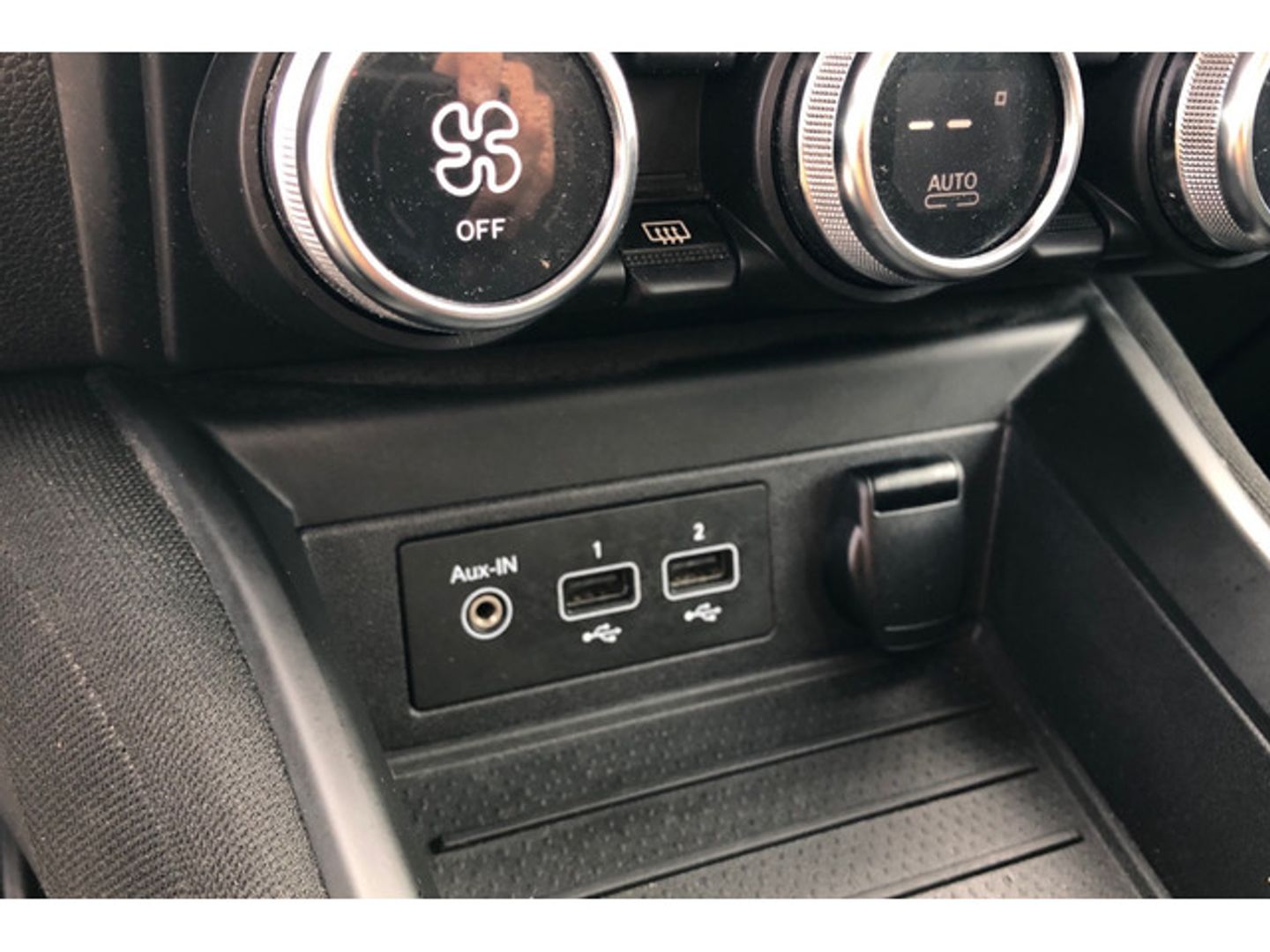 Renault Zoe Life 80 kW R110 Bateria 40kWh 79 kW (108 CV)