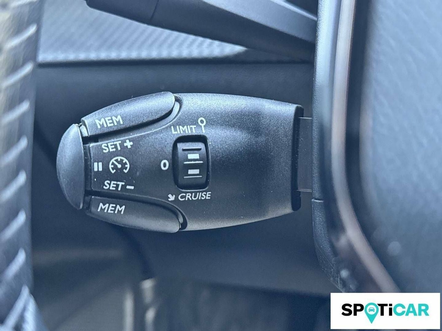 Peugeot 2008 PureTech 100 S&S Allure 75 kW (100 CV)