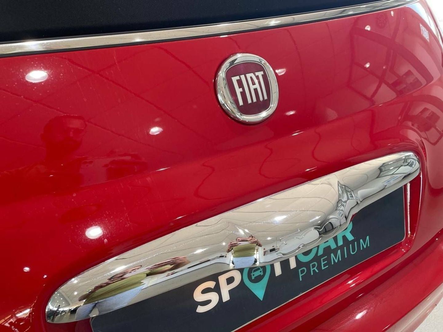 Fiat 500C 1.0 Hybrid Dolcevita 51 kW (70 CV)
