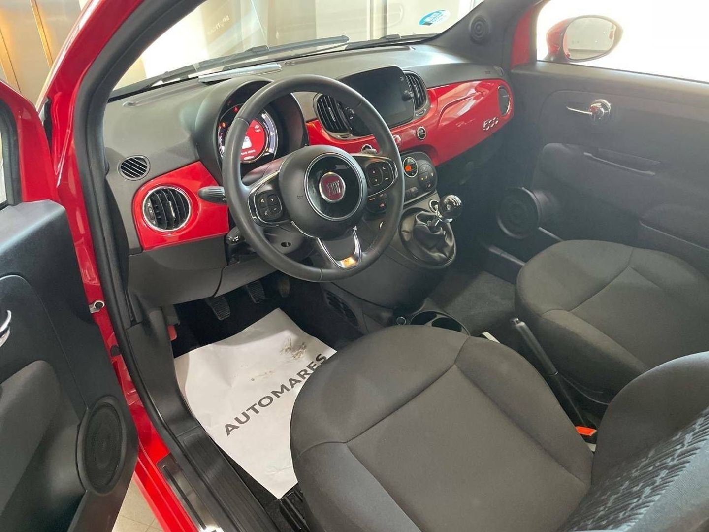 Fiat 500C 1.0 Hybrid Dolcevita 51 kW (70 CV)