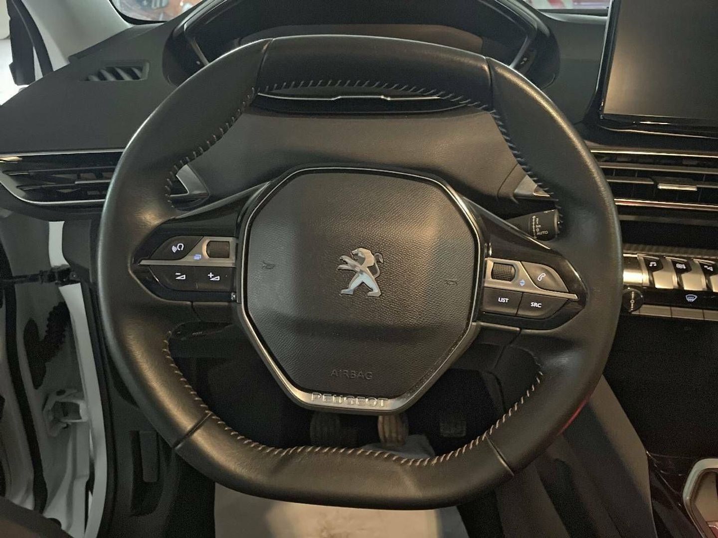 Peugeot 5008 PureTech 130 S&S Active Pack 96 kW (130 CV)