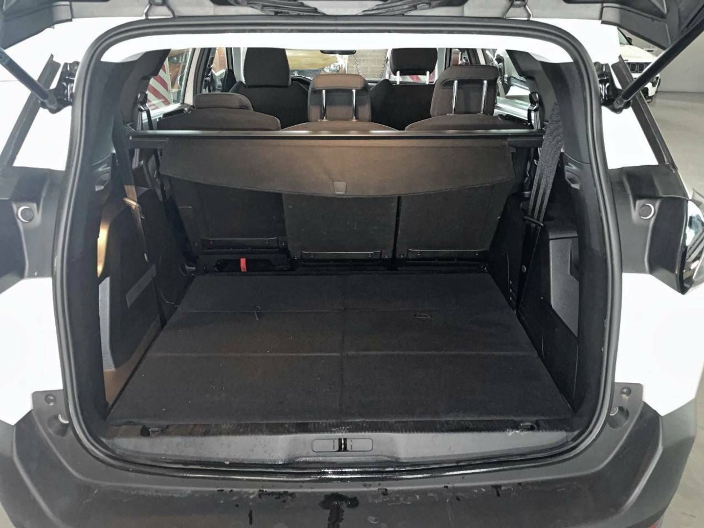 Peugeot 5008 PureTech 130 S&S Active Pack 96 kW (130 CV)