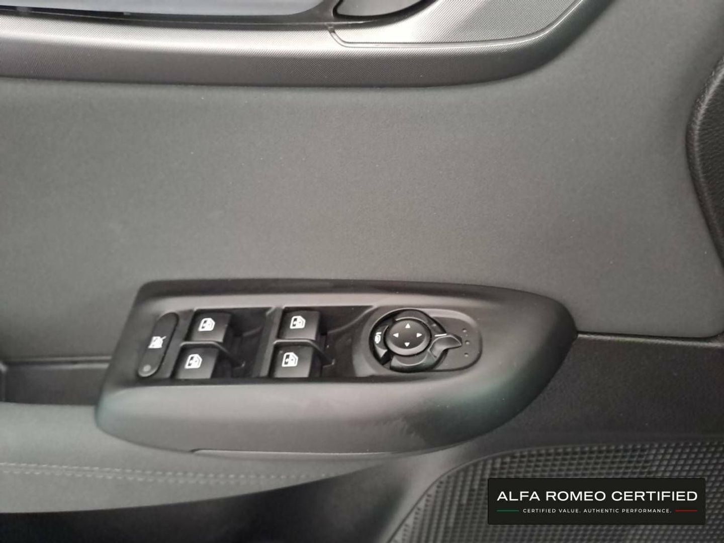 Alfa Romeo Tonale 1.6 DS Sprint FWD Auto 96 kW (130 CV)
