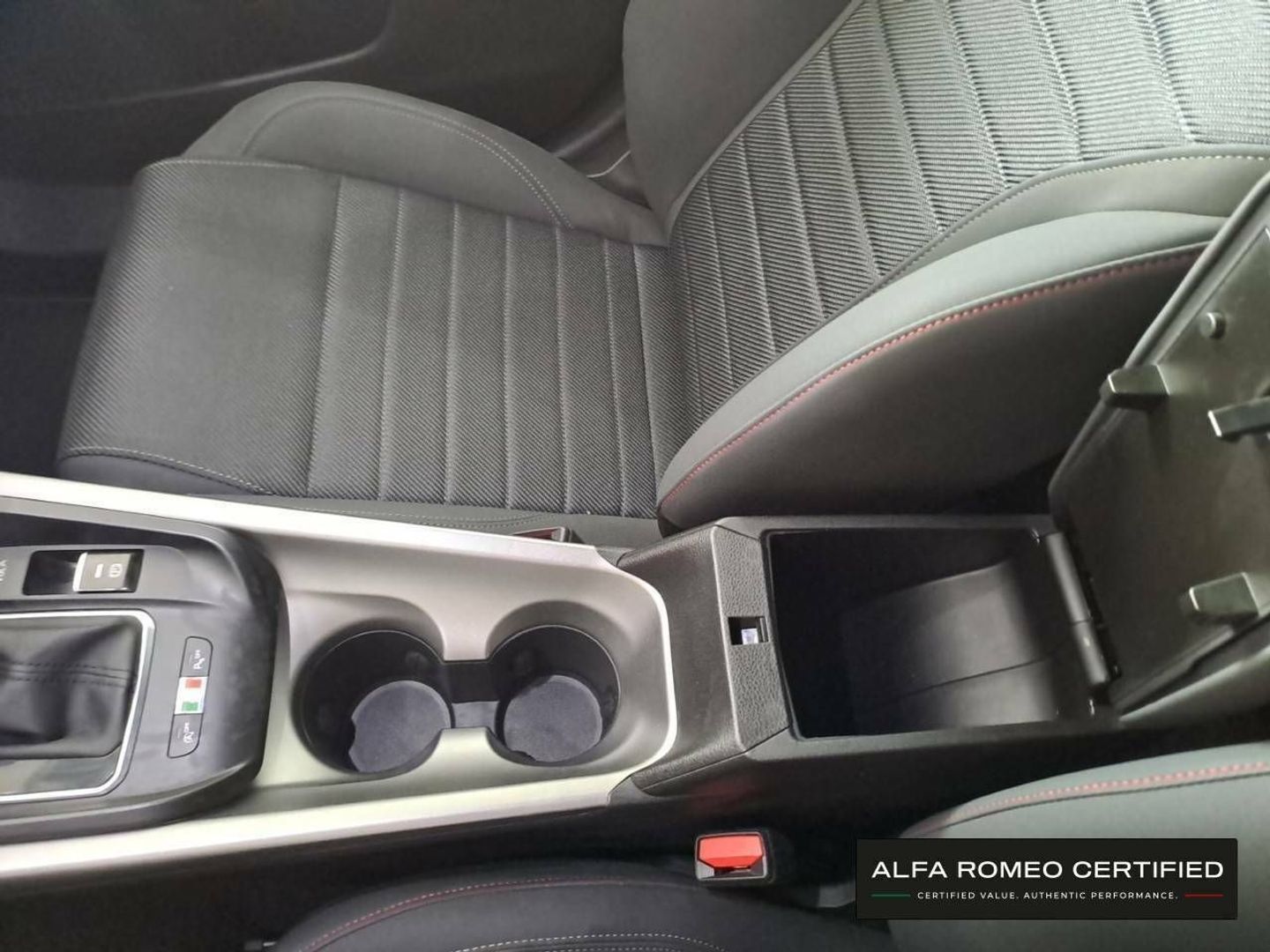 Alfa Romeo Tonale 1.6 DS Sprint FWD Auto 96 kW (130 CV)