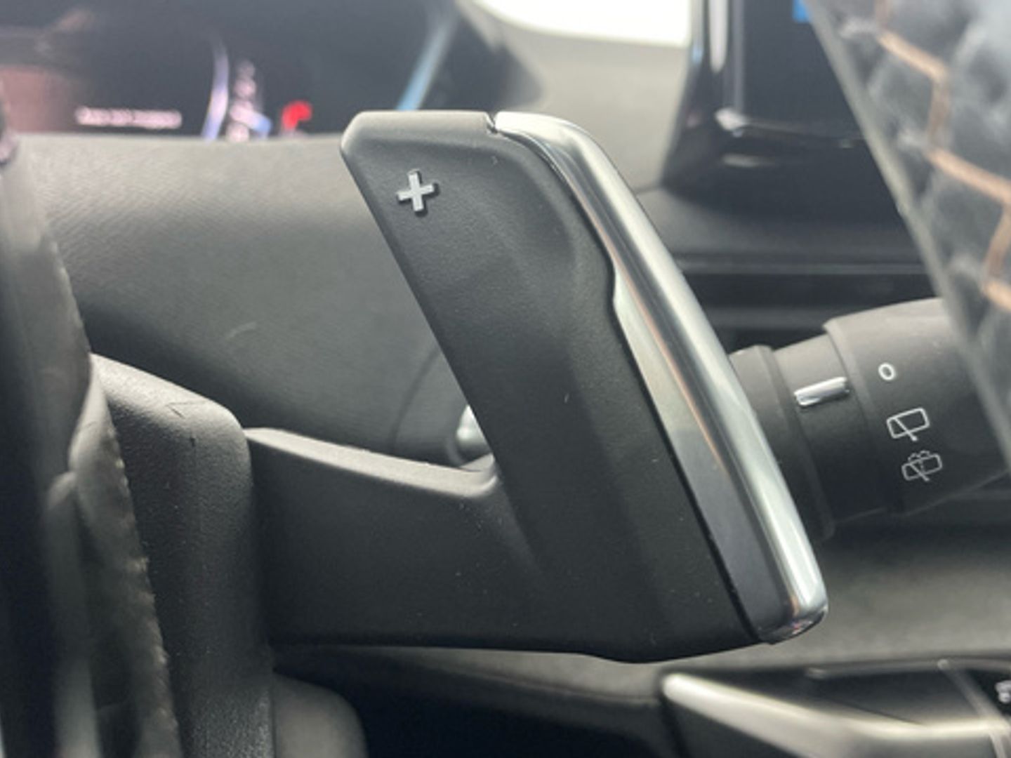 Peugeot 5008 BlueHDI 130 S&S GT EAT8 96 kW (130 CV)
