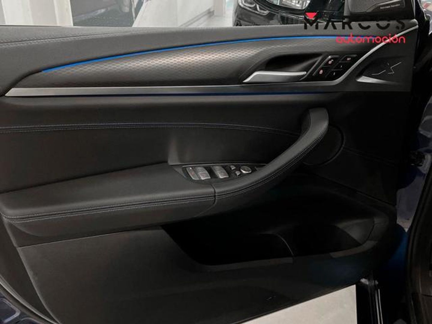 BMW iX3 80 kWh M Sport 210 kW (286 CV)