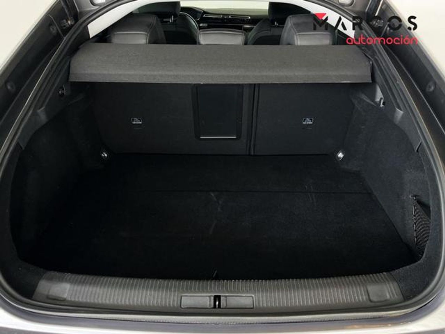 Peugeot 508 BlueHDI 130 S&S Allure Pack EAT8 96 kW (130 CV)