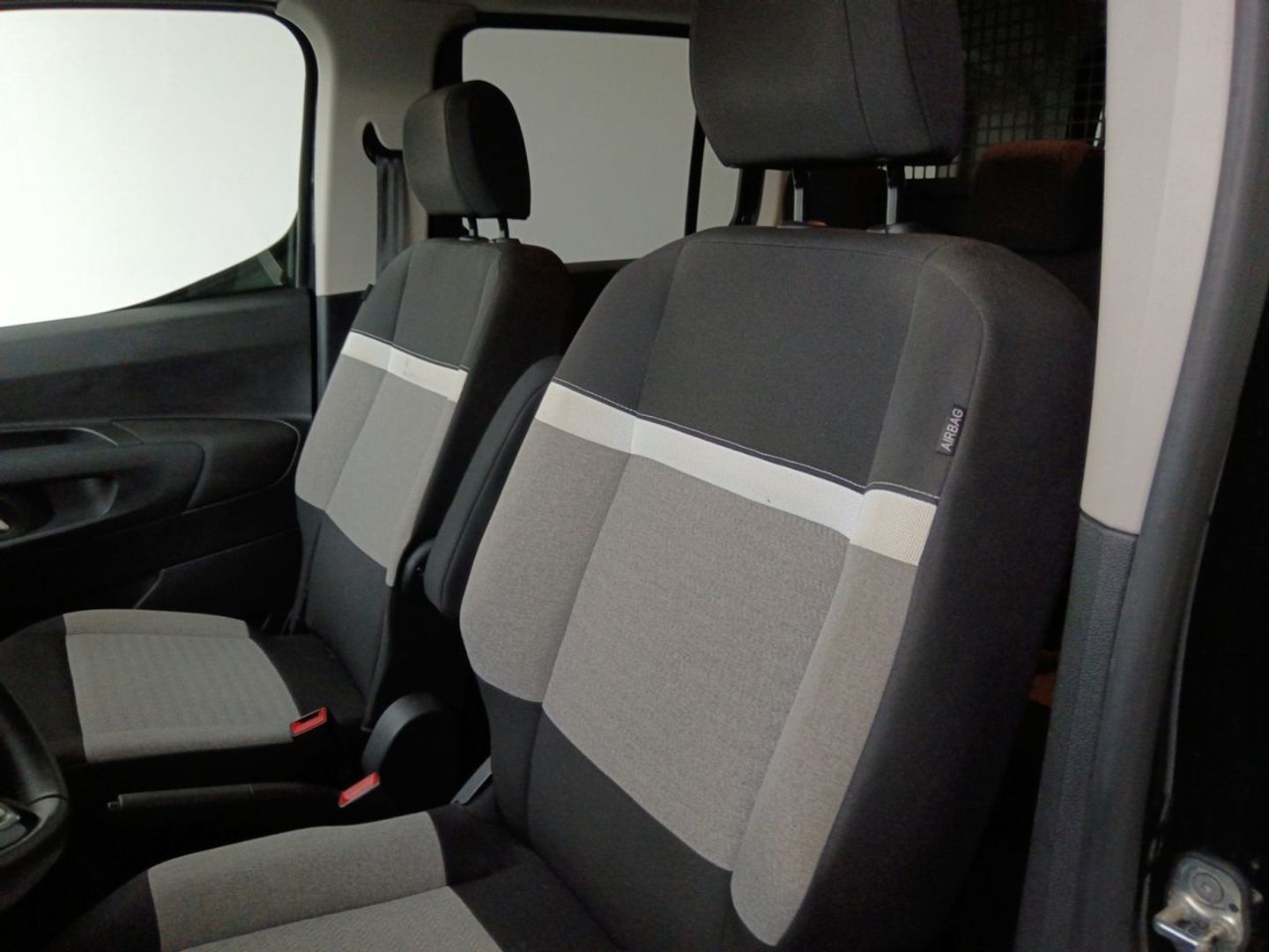 Citroen Berlingo BlueHDi 130 S&S Talla M Shine Business 96 kW (130 CV)