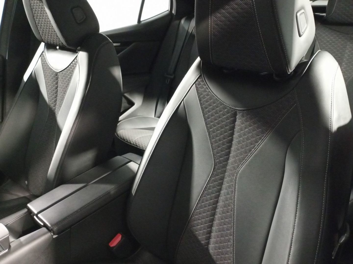 DS DS4 BlueHDi 130 Trocadero Auto 96 kW (130 CV)