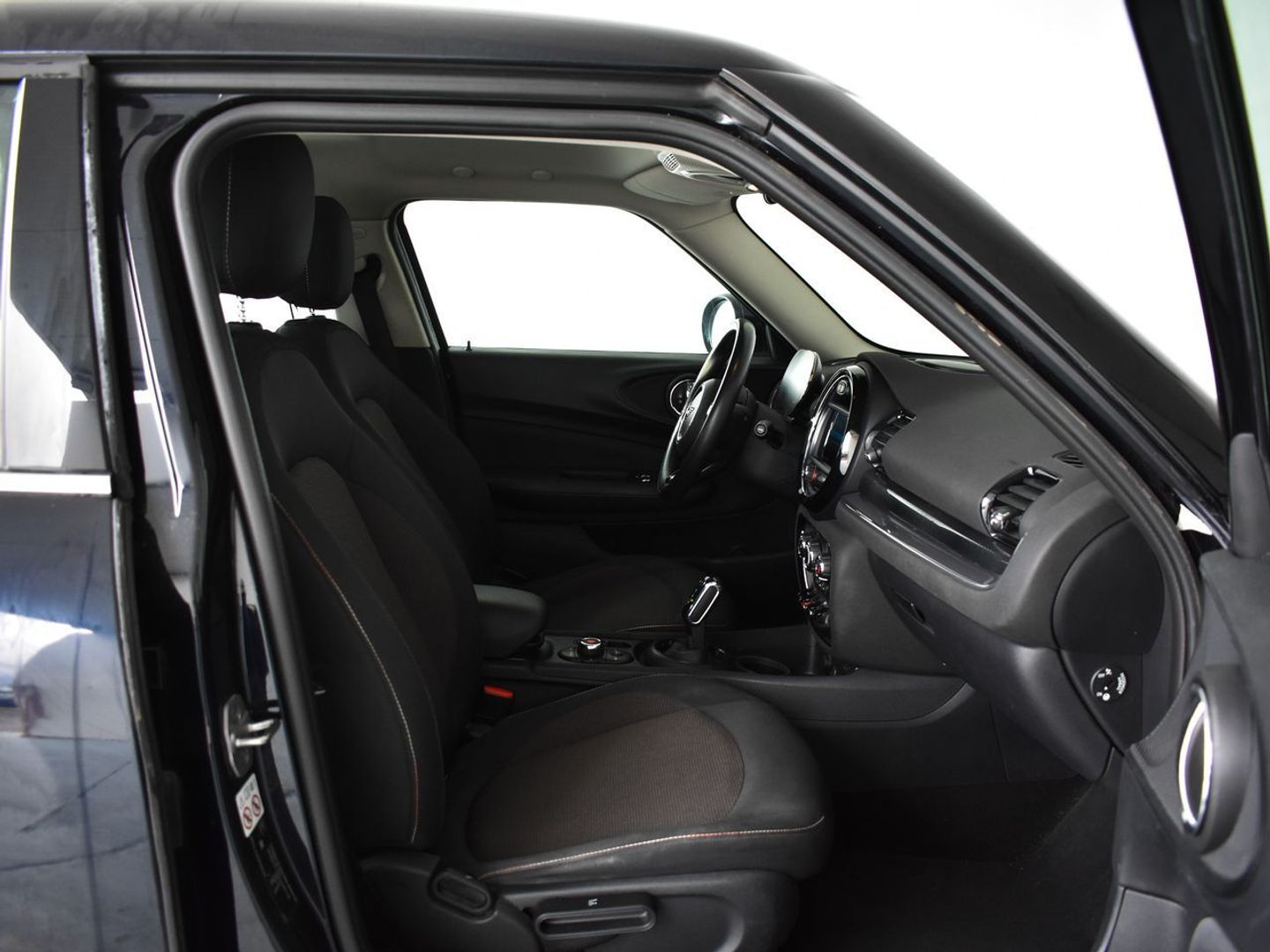 MINI MINI Clubman One 75 kW (102 CV)