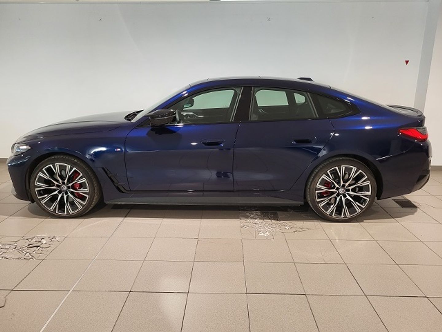 BMW i4 M50 400 kW (544 CV)