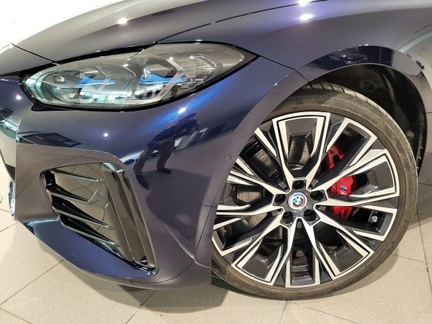 BMW i4 M50 400 kW (544 CV)