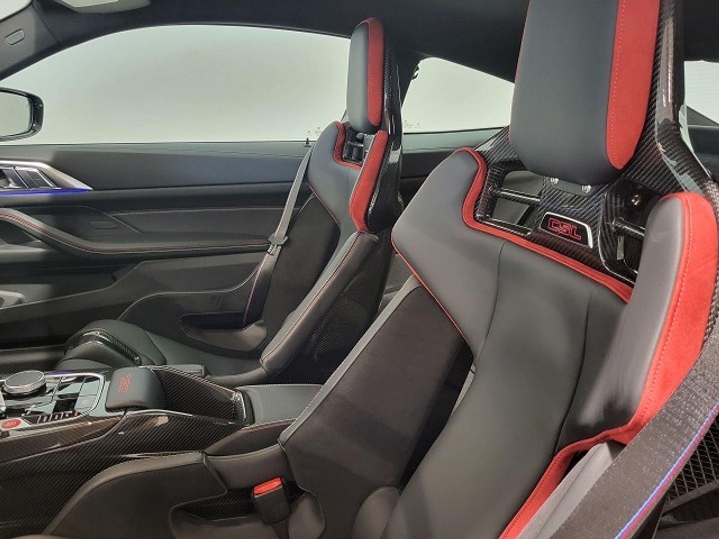 BMW M M4 CSLCoupe 405 kW (550 CV)