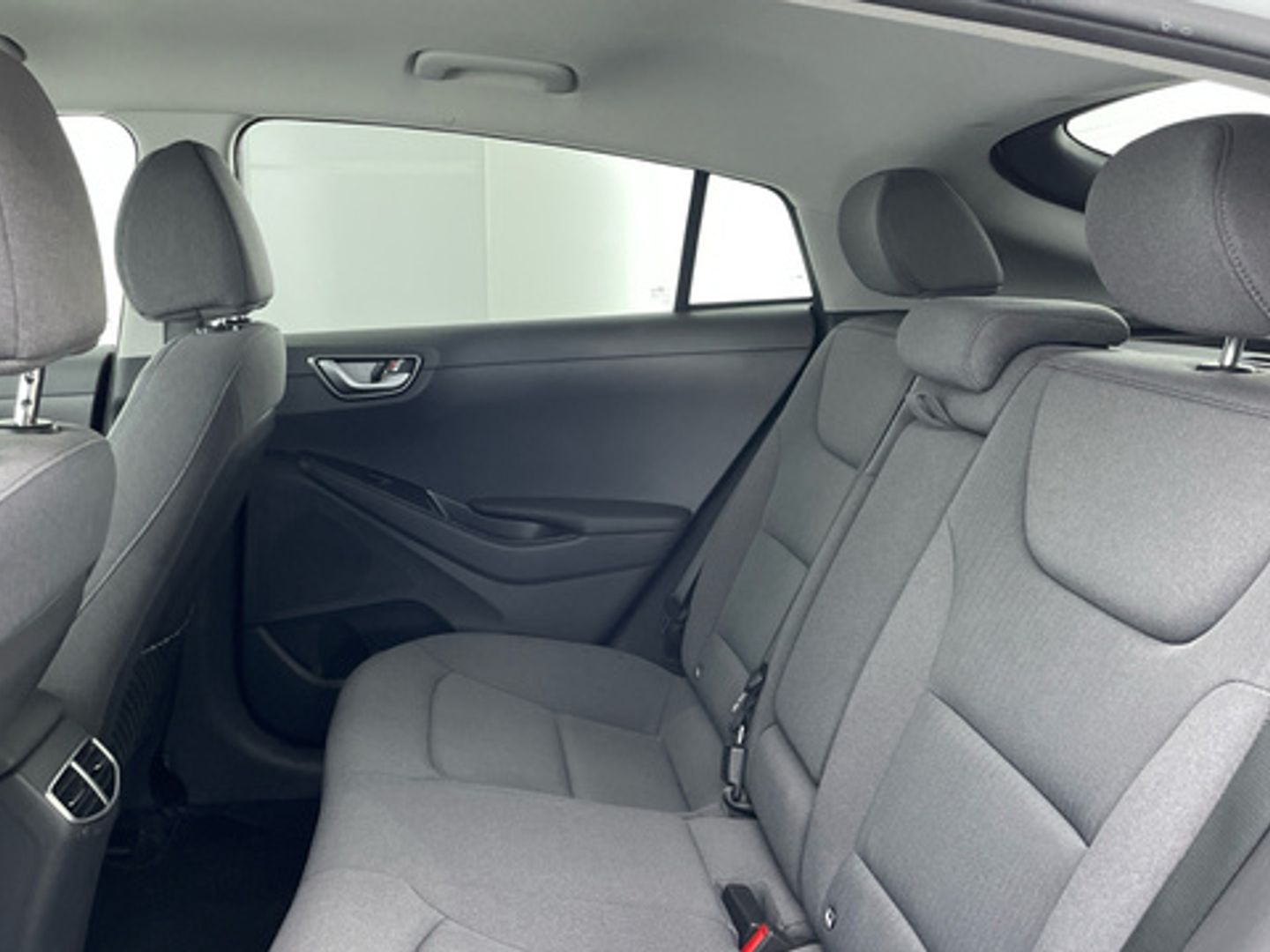 Hyundai Ioniq 1.6 GDI HEV Tecno DCT 104 kW (141 CV)