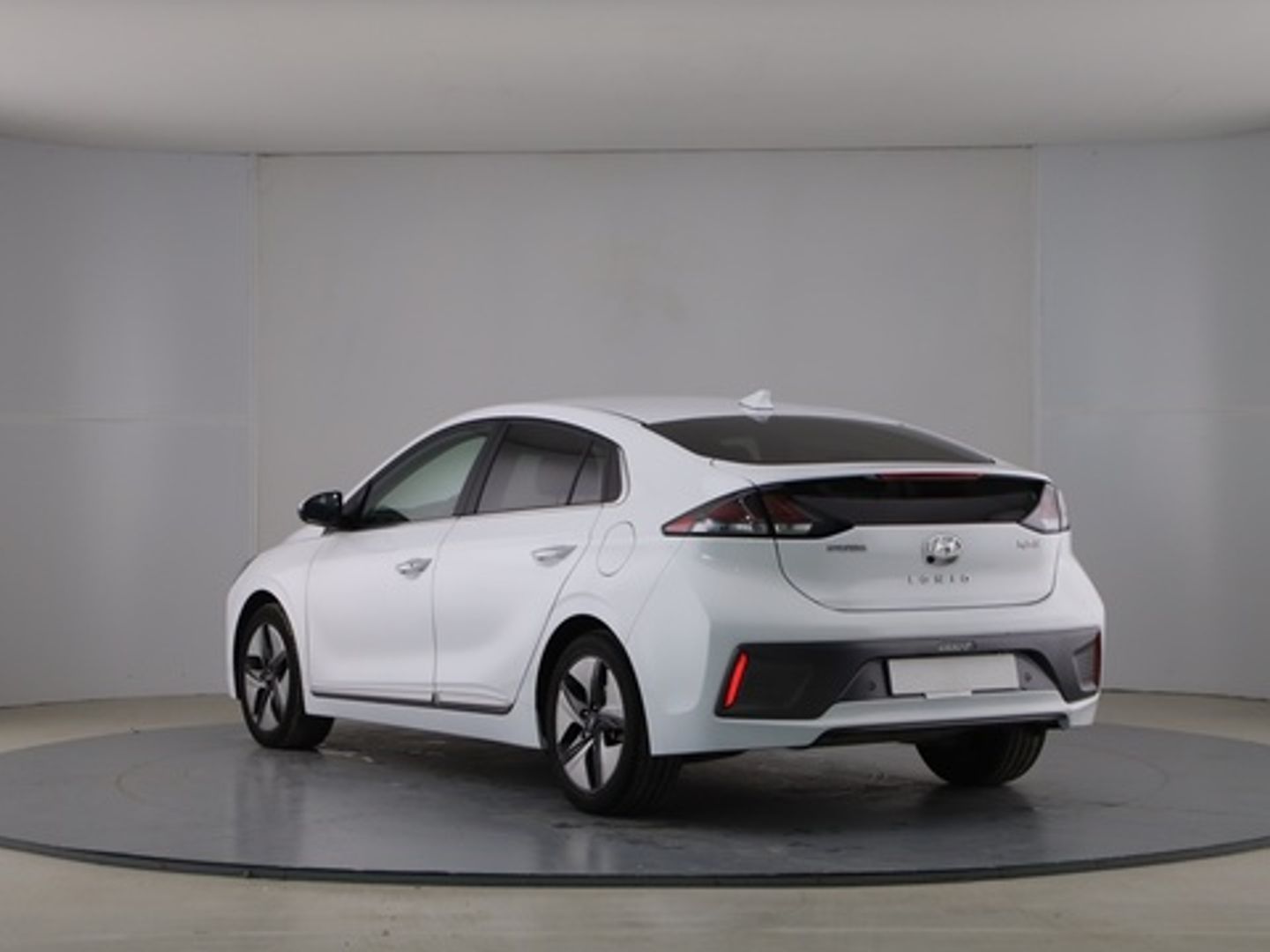 Hyundai Ioniq 1.6 GDI HEV Tecno DCT 104 kW (141 CV)