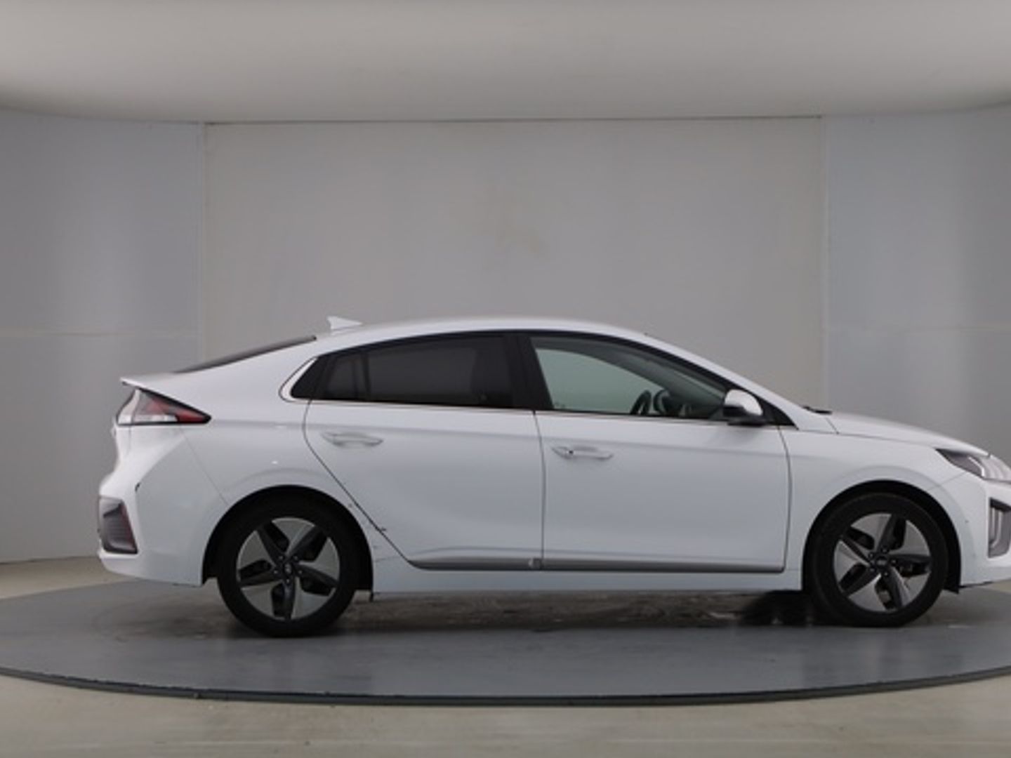 Hyundai Ioniq 1.6 GDI HEV Tecno DCT 104 kW (141 CV)