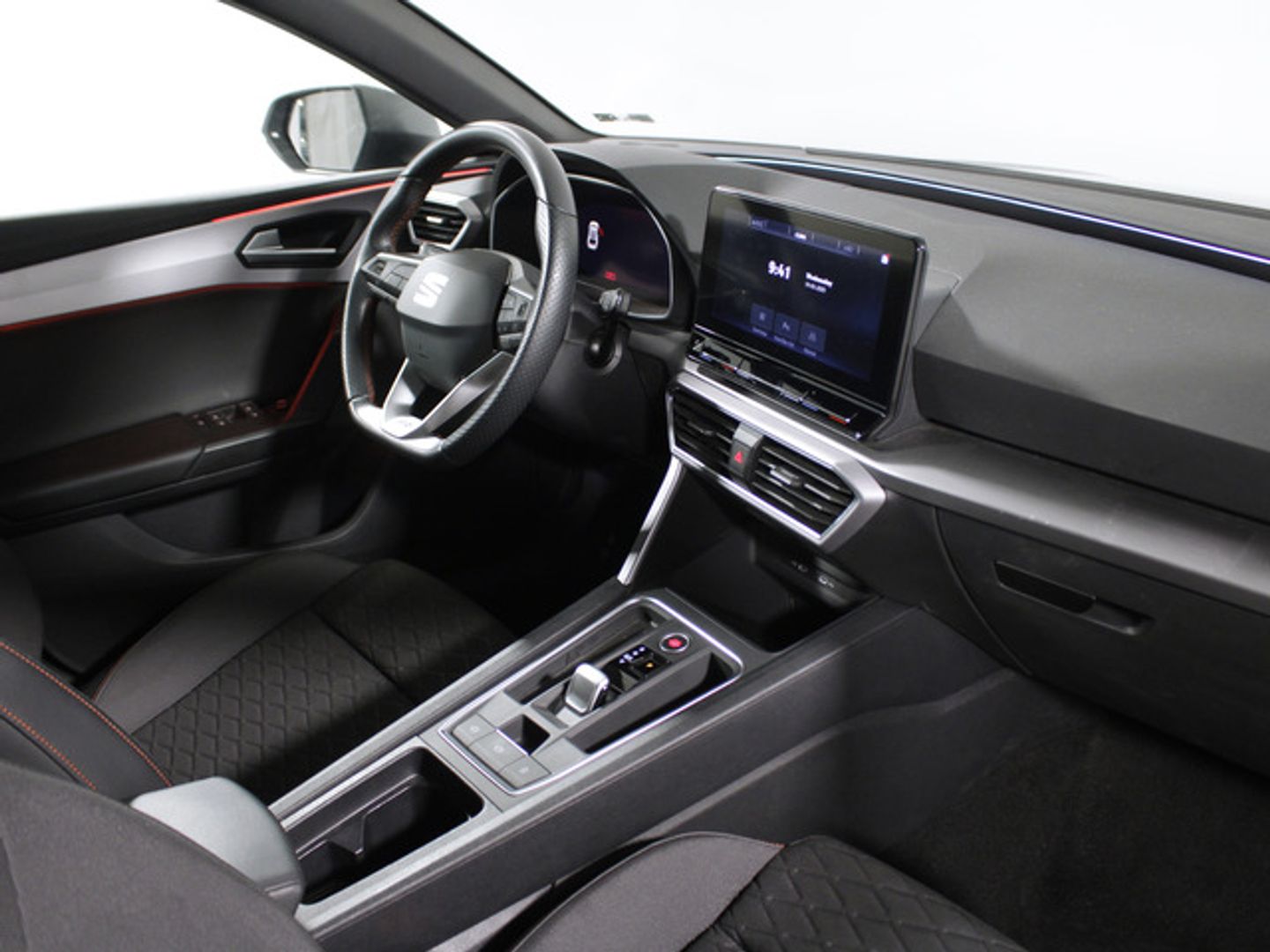 SEAT León 1.5 eTSI S&S FR Special Edition Vision DSG 110 kW (150 CV)