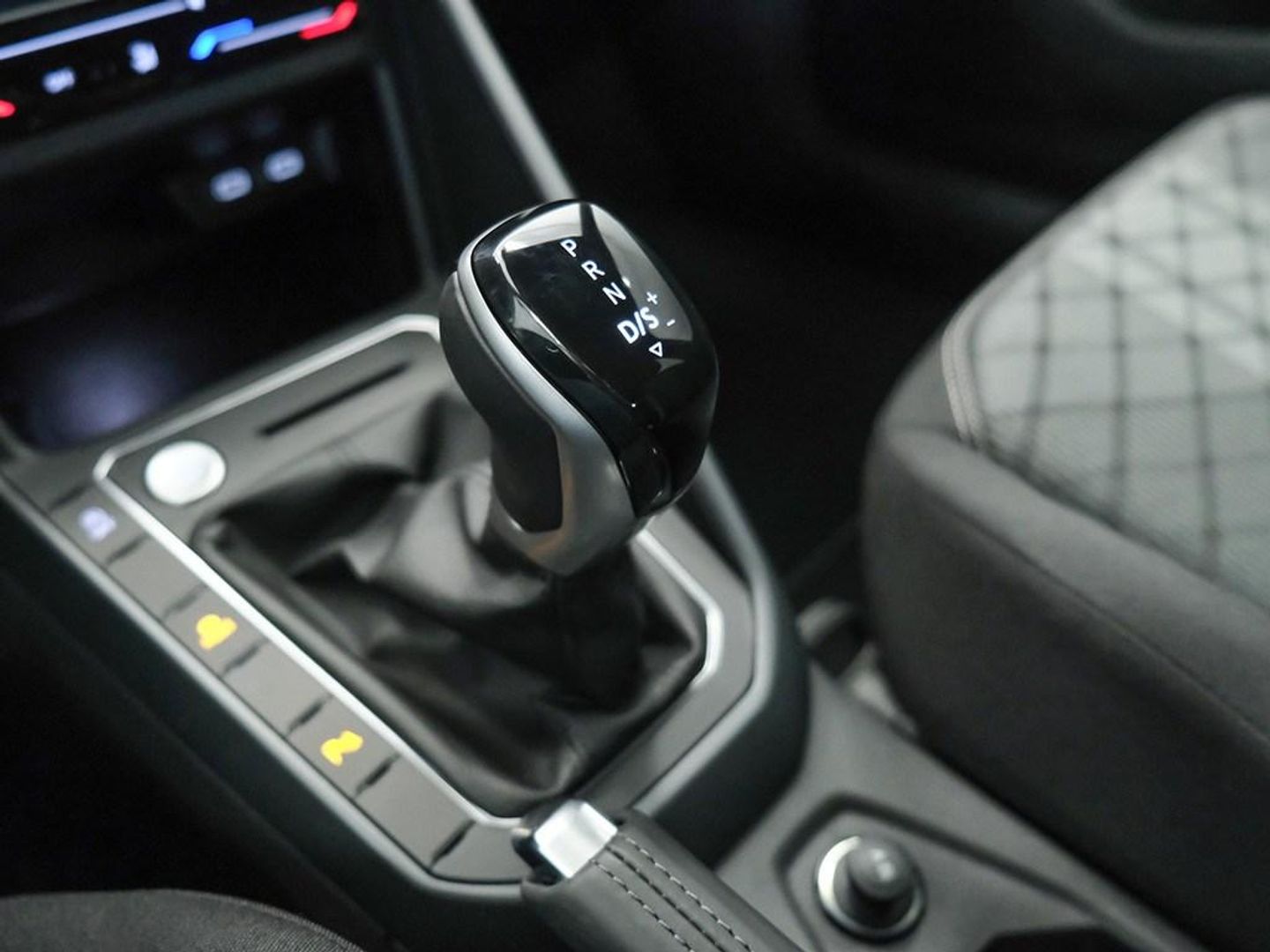 Volkswagen Taigo R-Line 1.0 TSI 81 kW (110 CV) DSG