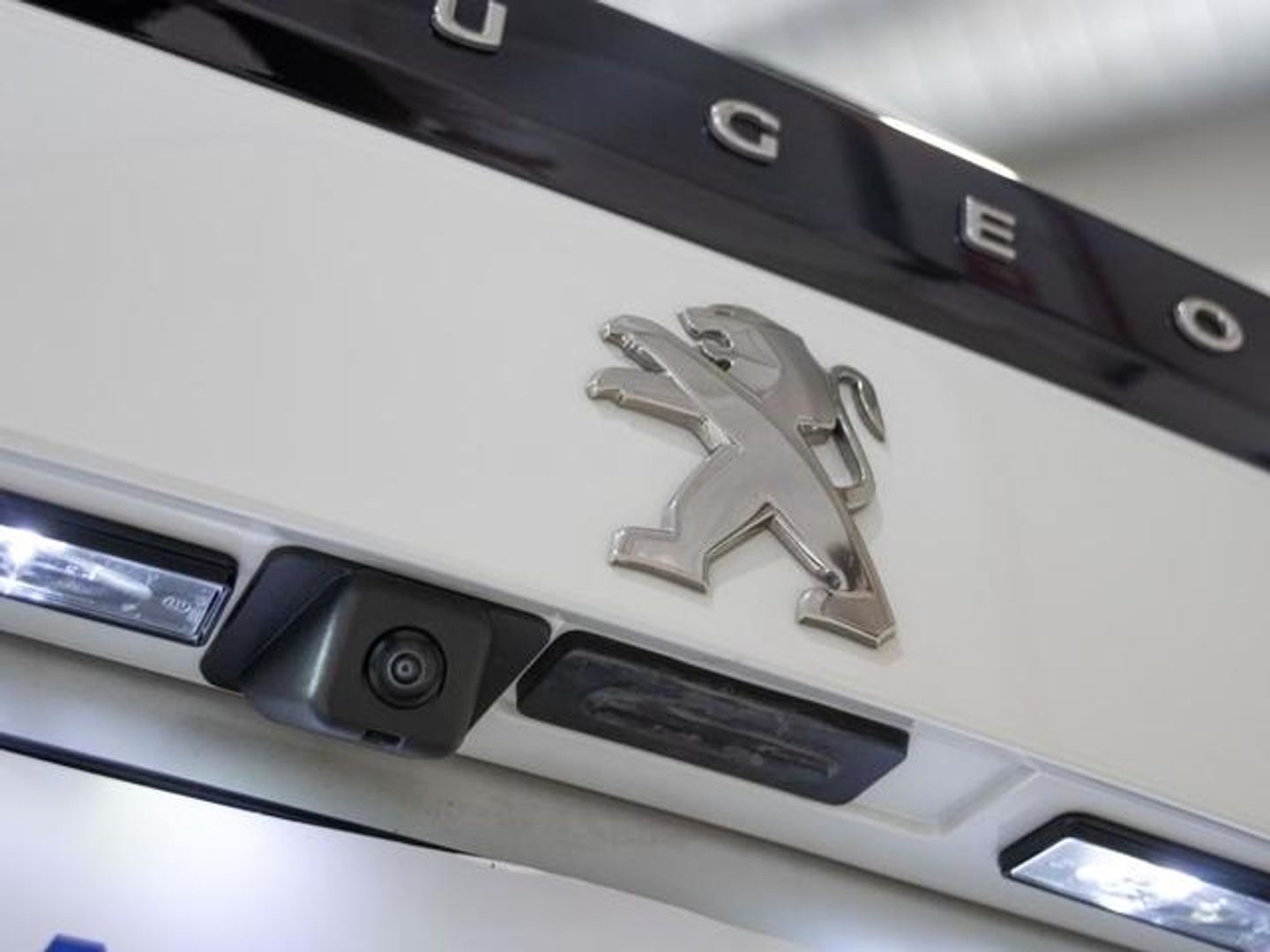 Peugeot 2008 PureTech 130 S&S GT Line 96 kW (130 CV)