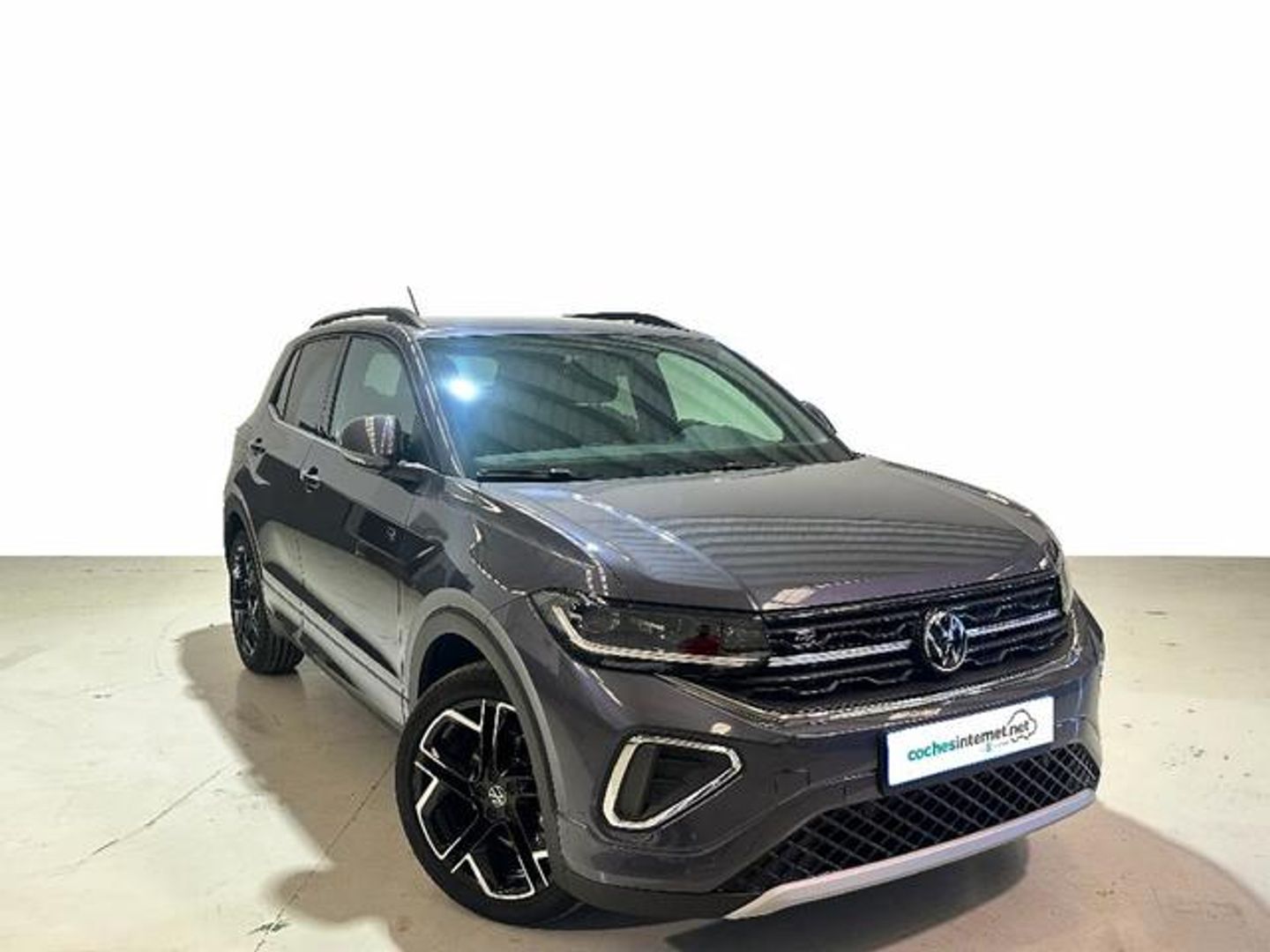 Volkswagen T-Cross R-Line 1.0 TSI 85 kW (116 CV) DSG Gris SUV
