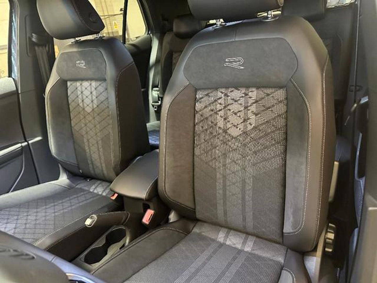 Volkswagen T-Cross R-Line 1.0 TSI 85 kW (116 CV) DSG