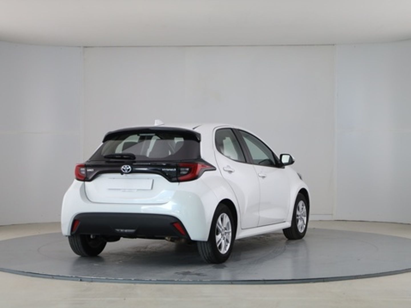 Toyota Yaris 120H Style 85 kW (116 CV)