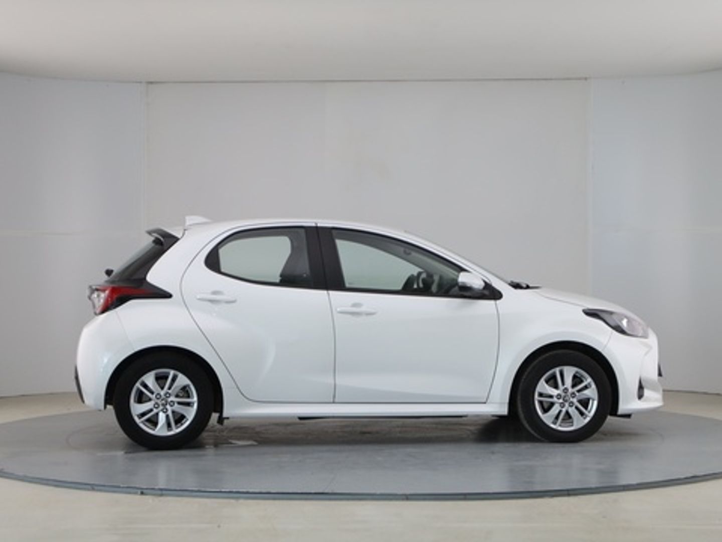 Toyota Yaris 120H Style 85 kW (116 CV)