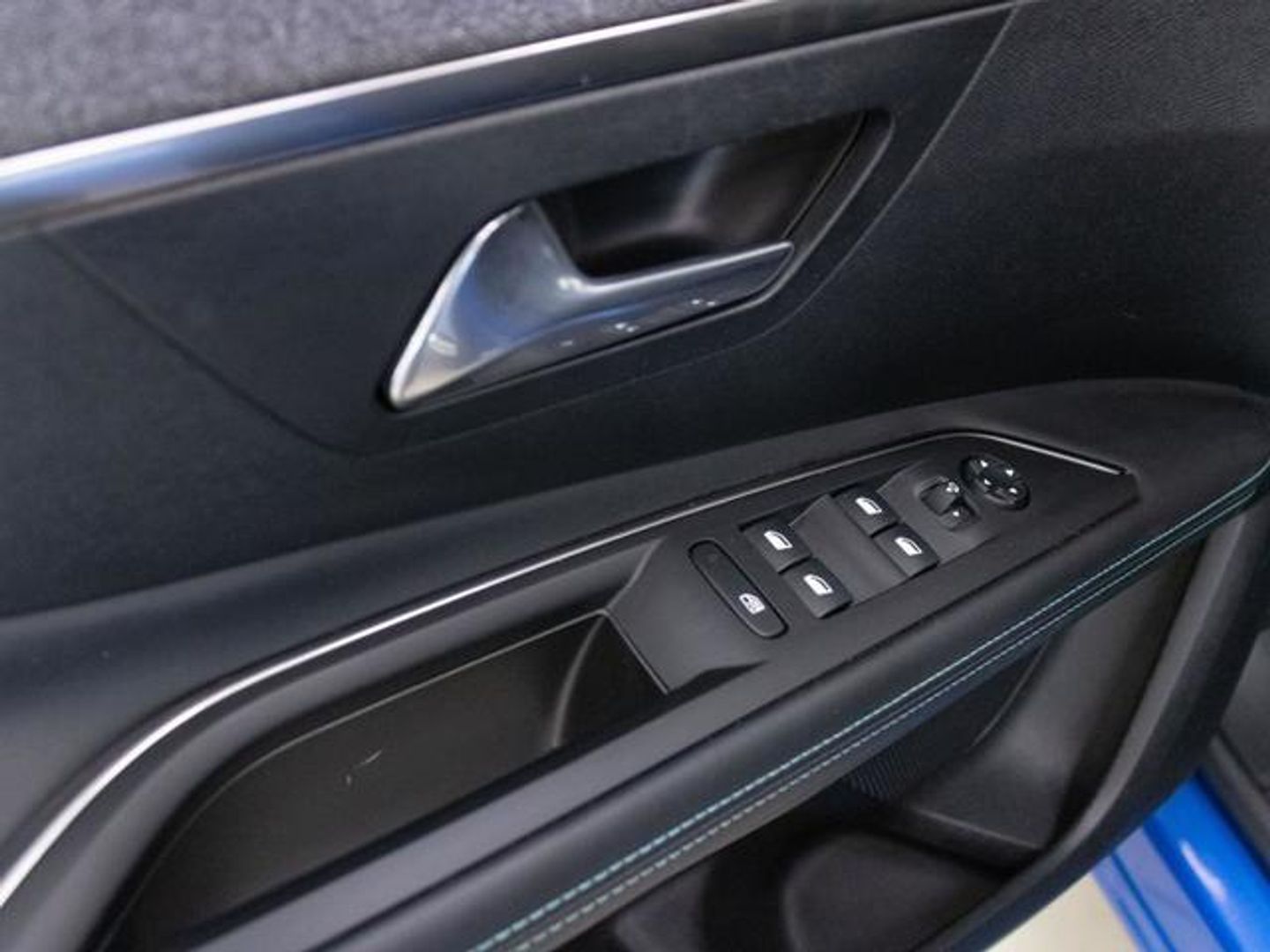 Peugeot 3008 Hybrid 225 Allure e-EAT8 165 kW (225 CV)
